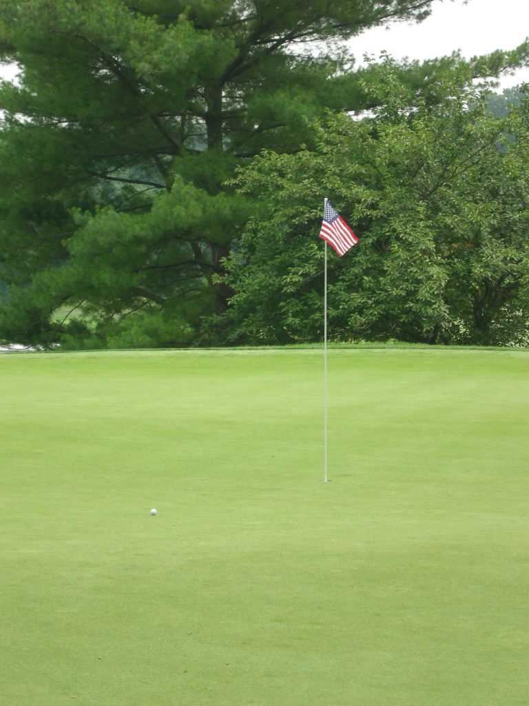 9th Hole Flag Wallpaper
